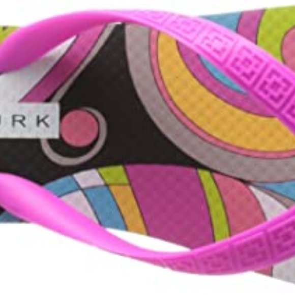 NEW TRINA TURK FLIP FLOPS SIZE 7M GORGEOUS PRINT  RARE - Picture 2 of 4